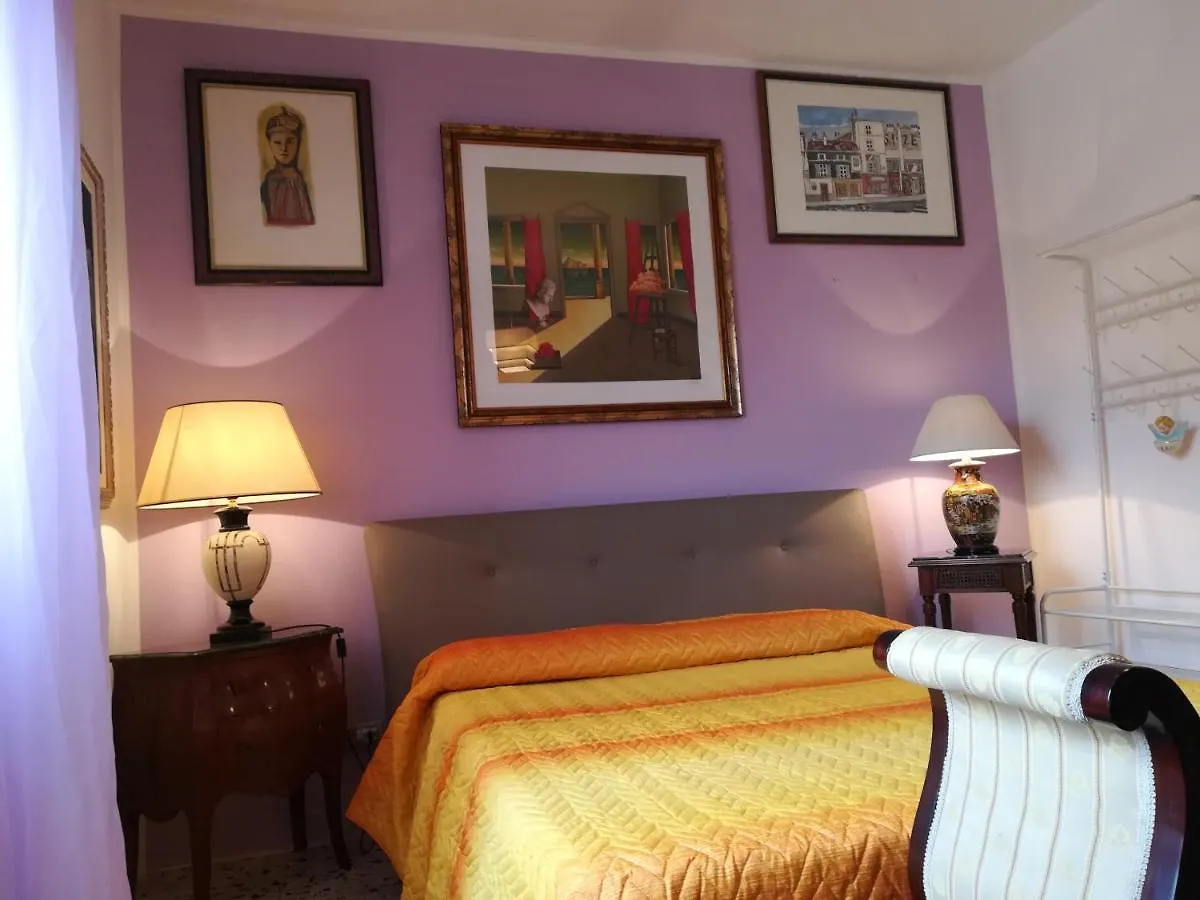 Bed & Breakfast Bed and Breakfast Domus Aurea Oristano
