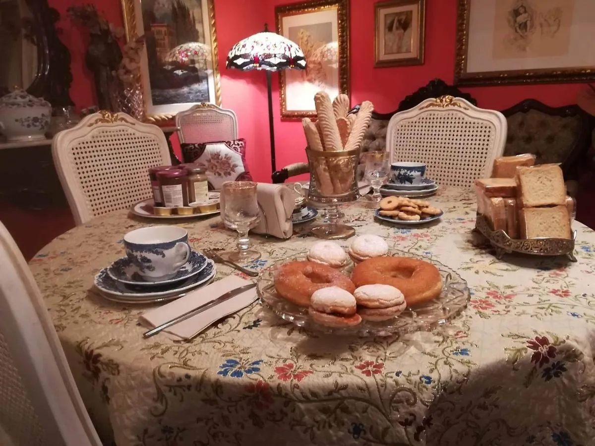 Bed and Breakfast Domus Aurea Oristano
