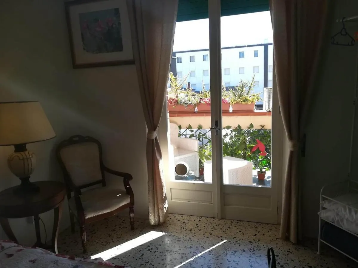 Bed & Breakfast Bed and Breakfast Domus Aurea Oristano